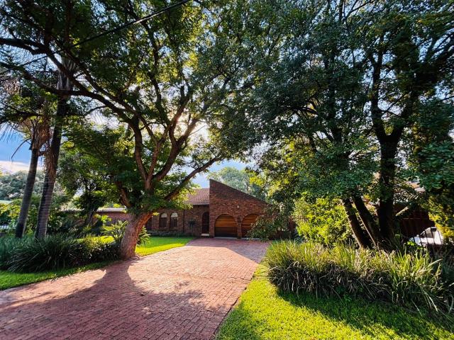 House for sale in Hartbeespoort Dam Nature Reserve, North West