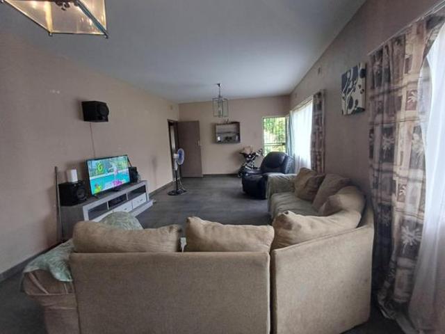 House for sale in Klerksdorp, Matlosana Local Municipality