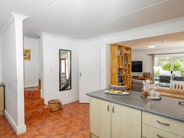House for sale in Cape Town, Western Cape
