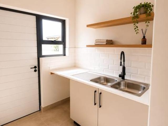 House for rent in North West