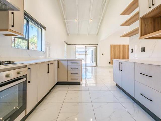 House for rent in North West