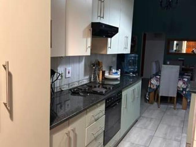 House for rent in North West