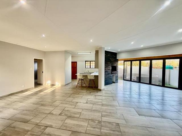 House for rent in North West