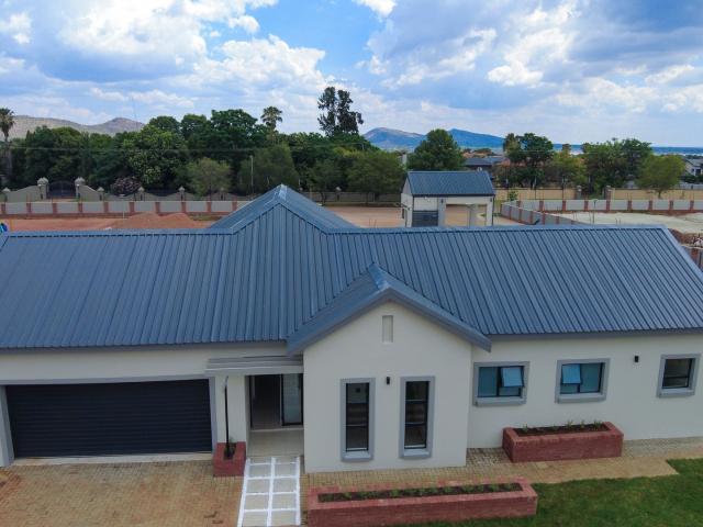 House for rent in Hartbeespoort Dam Nature Reserve, North West
