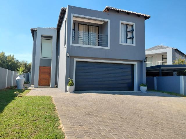 House for sale in Hartbeespoort Dam Nature Reserve, North West