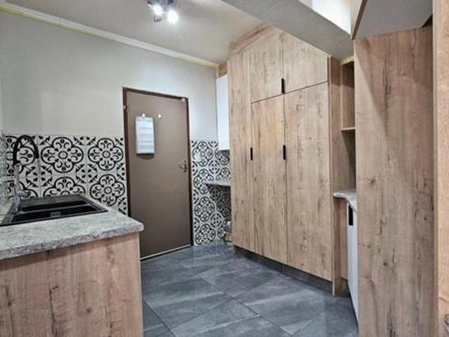 House for rent in North West