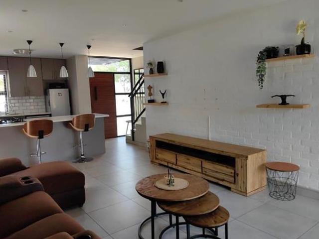 House for sale in Hartebeespoort, North West