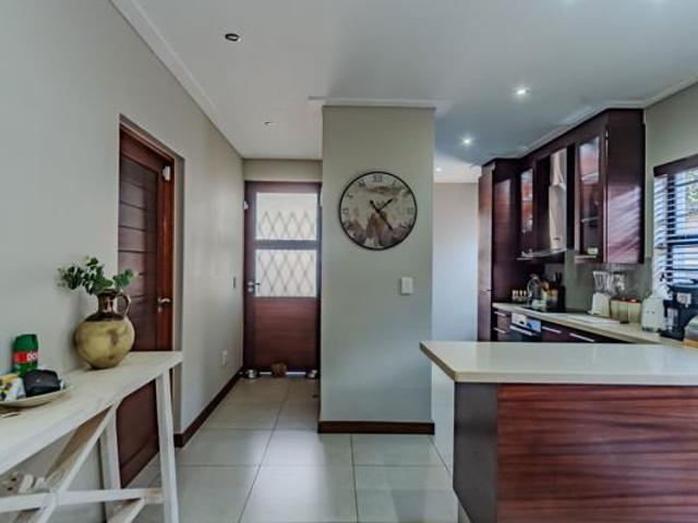 House for rent in Waterkloof, Gauteng