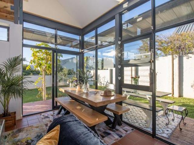 House for sale in Cape Town, Western Cape