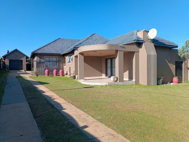 House for sale in Kagiso, Gauteng