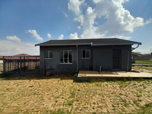 House for rent in West Rand Garden estates, Westonaria Local Municipality