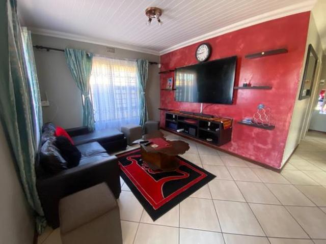 House for sale in Cape Town, Western Cape