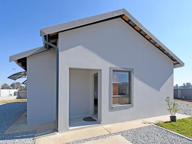 House for sale in Mahikeng Local Municipality, Ngaka Modiri Molema District Municipality