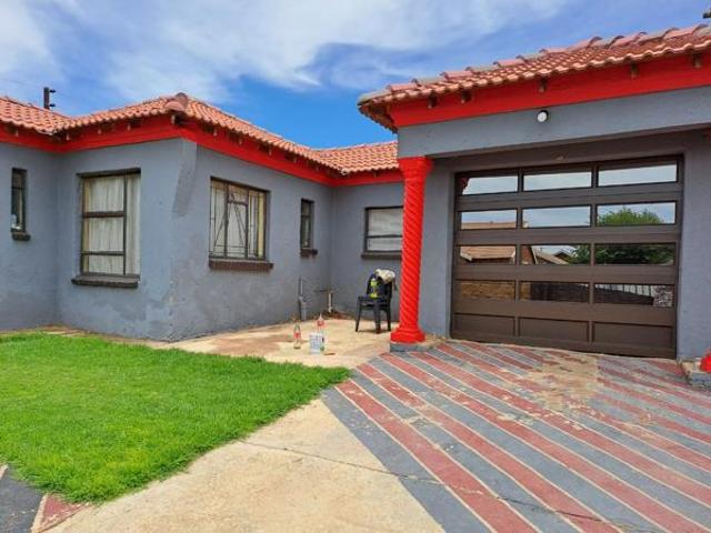 House for sale in Mafikeng, North West