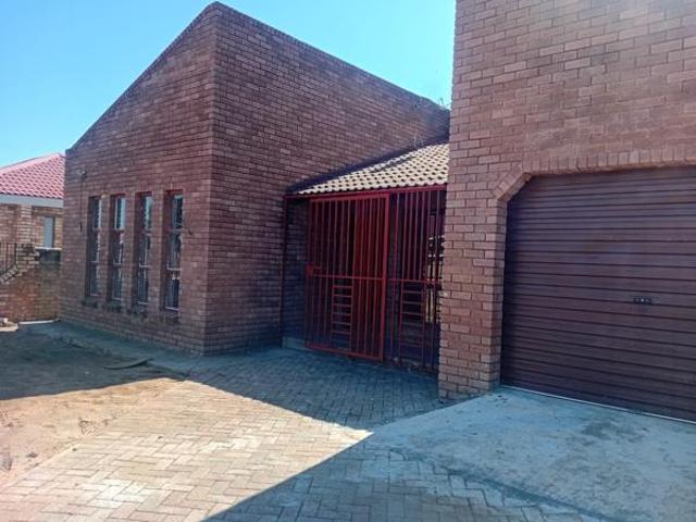 House for sale in Mafikeng, North West