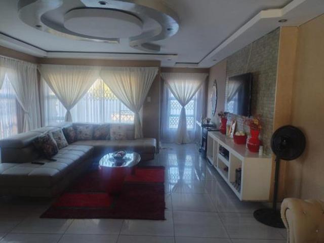 House for sale in Mafikeng, North West