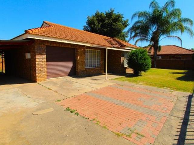 House for sale in 57 Waterberg, Lephalale Local Municipality