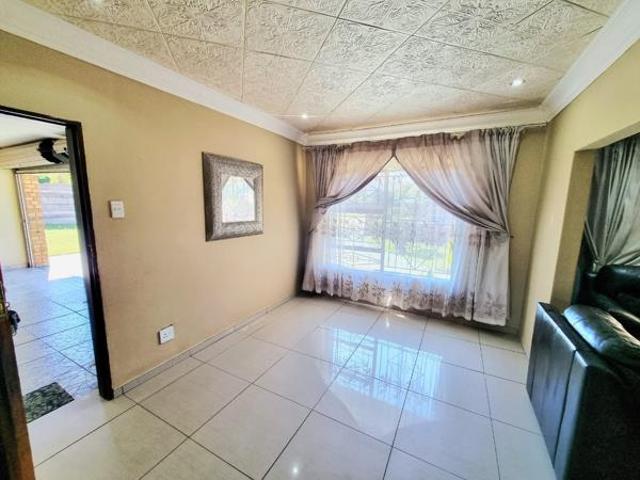 House for sale in 57 Waterberg, Lephalale Local Municipality