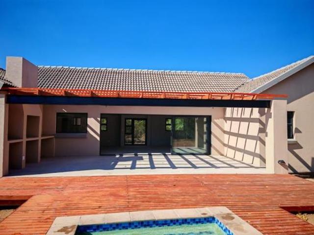House for sale in Hoedspruit, Maruleng Local Municipality