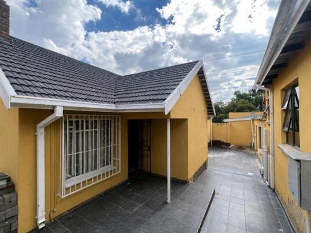 House for rent in Vosloorus, Gauteng