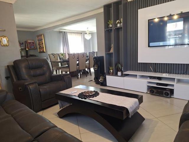 House for sale in Dr Kenneth Kaunda, North West