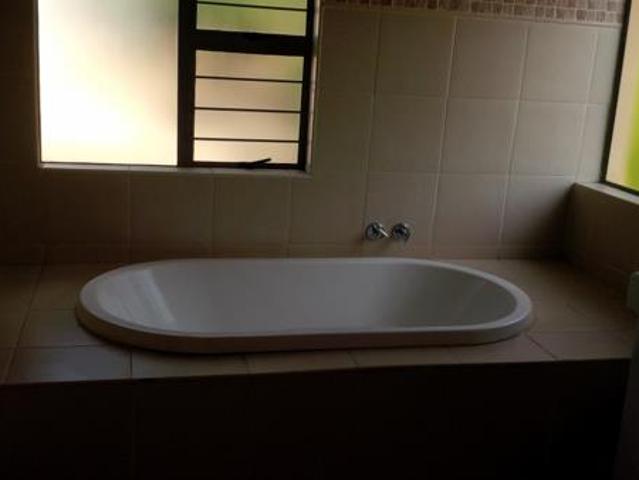 House for rent in Waterkloof, Gauteng