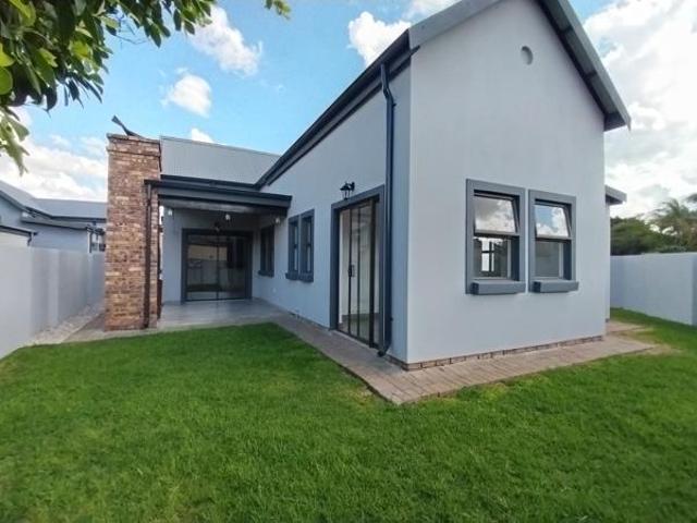 House for rent in Waterkloof, Gauteng