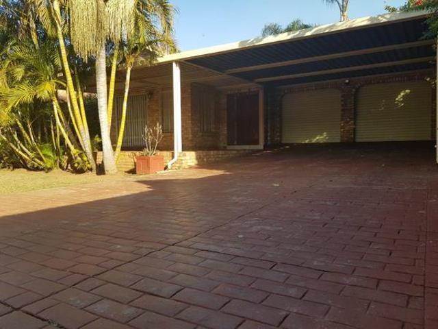 House for rent in Waterkloof, Gauteng