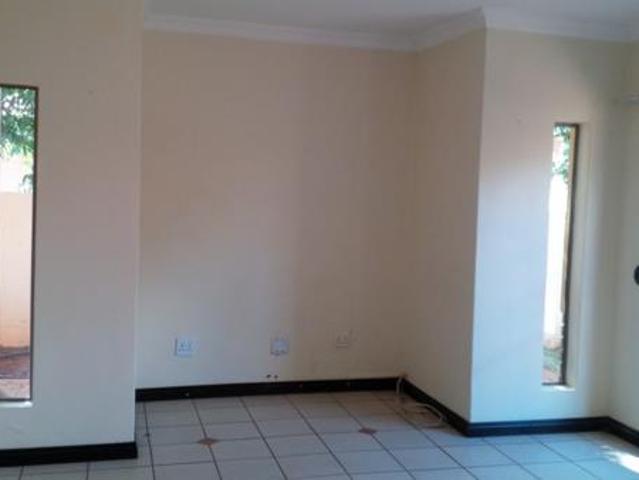 House for rent in Waterkloof, Gauteng