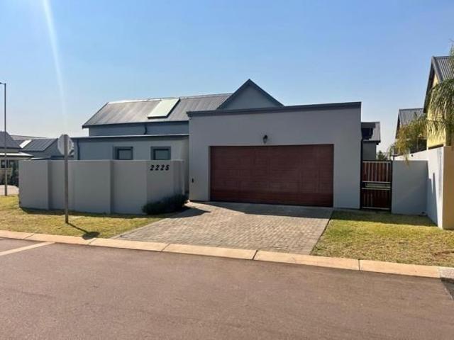 House for rent in Waterkloof, Gauteng