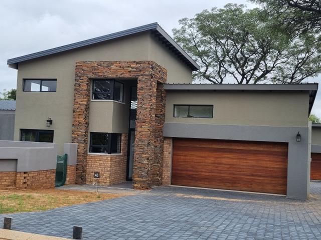House for sale in Waterkloof, Gauteng
