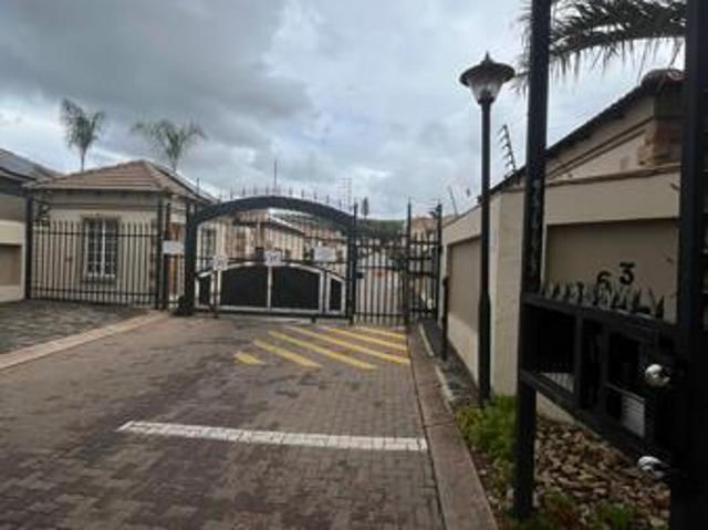 House for rent in Waterkloof, Gauteng