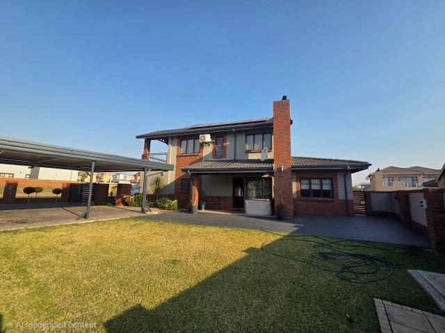 House for sale in Waterkloof, Gauteng