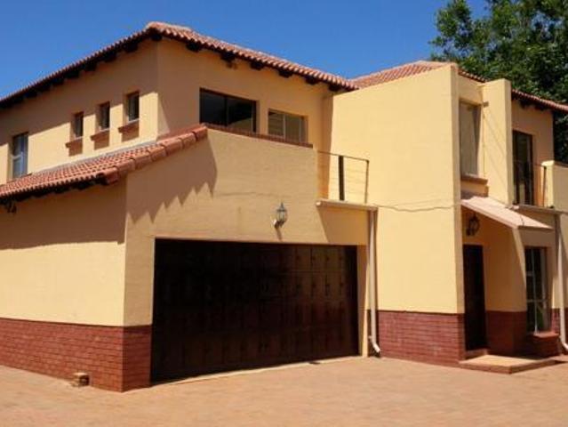 House for rent in Waterkloof, Gauteng