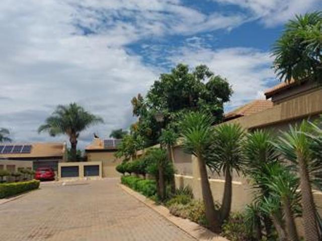 House for rent in Waterkloof, Gauteng