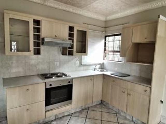 House for rent in Waterkloof, Gauteng