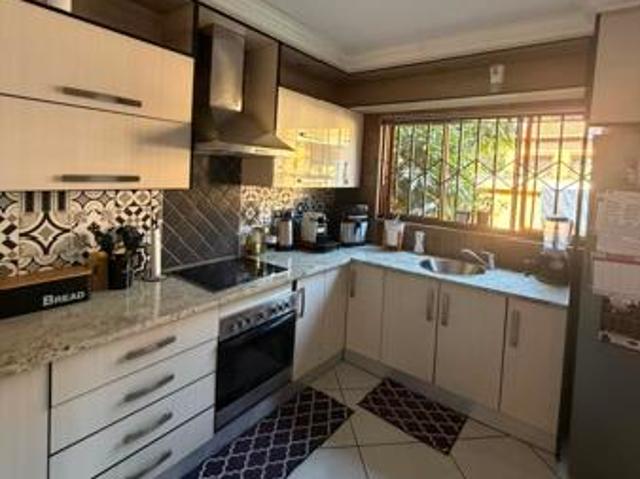 House for rent in Waterkloof, Gauteng