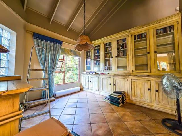 House for rent in Waterkloof, Gauteng