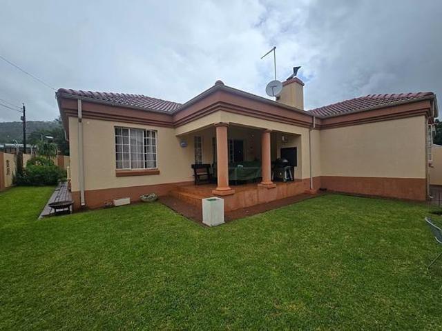 House for rent in Waterkloof, Gauteng