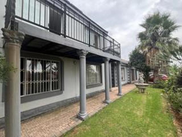 House for rent in Waterkloof, Gauteng