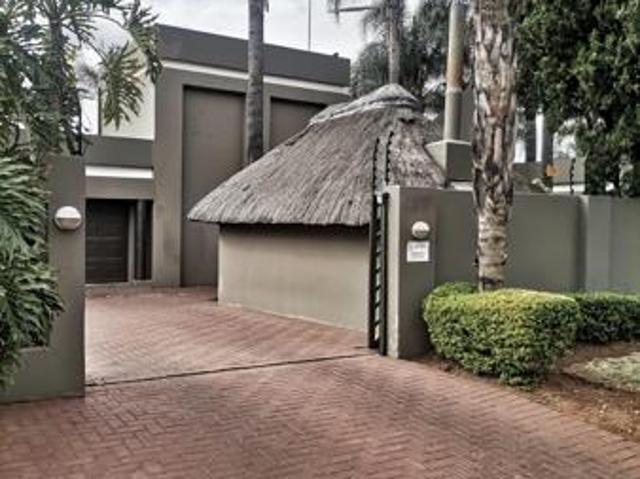 House for rent in Waterkloof, Gauteng
