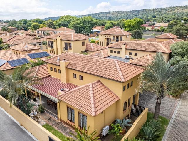 House for sale in Waterkloof, Gauteng