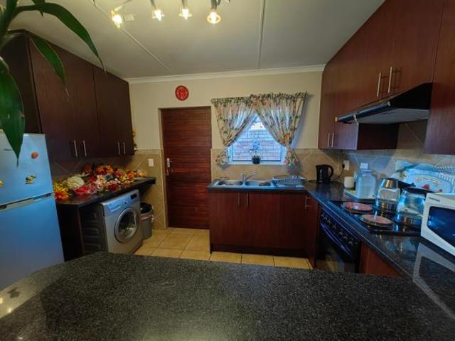 House for rent in Waterkloof, Gauteng