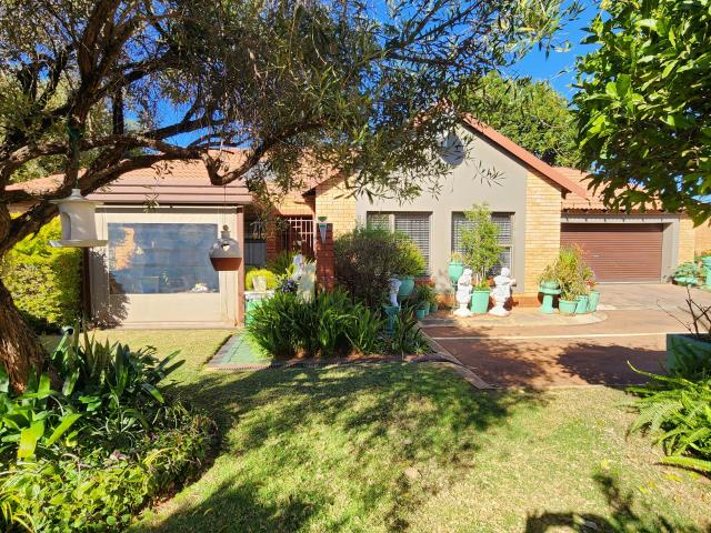 House for sale in Waterkloof, Gauteng