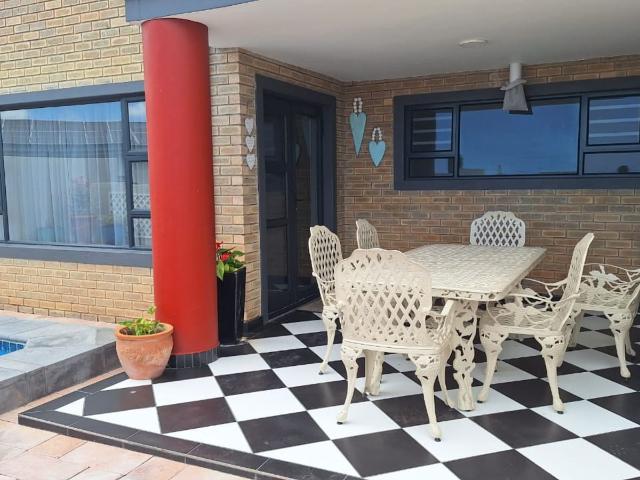 House for sale in Groot Brak Rivier, Western Cape