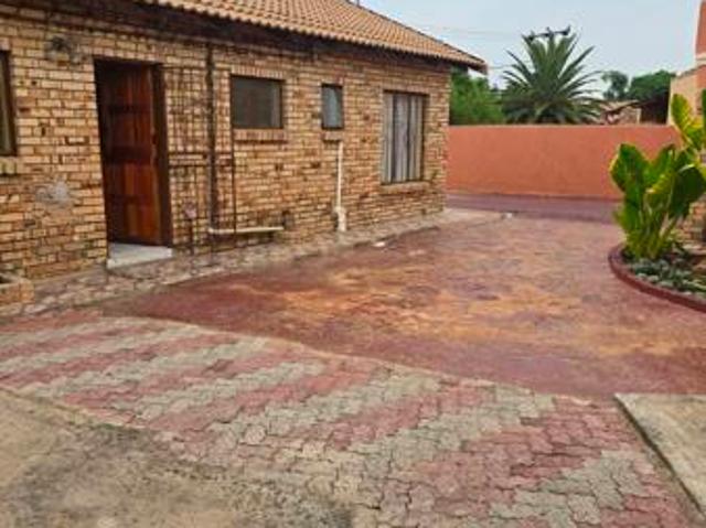 House for sale in Mafikeng, North West