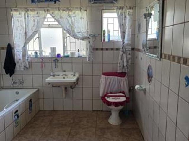 House for rent in North West