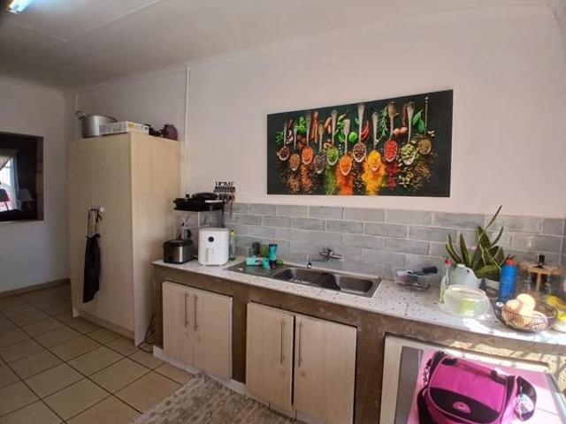 House for rent in North West