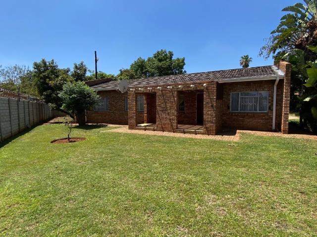 House for sale in Hartbeespoort Dam Nature Reserve, North West