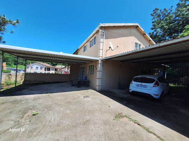 House for sale in Chatsworth, Kwazulu-natal